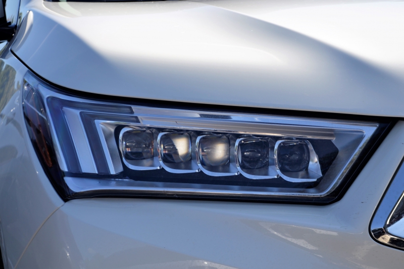 concession-GRASSE-min_acura-headlamp-2834131